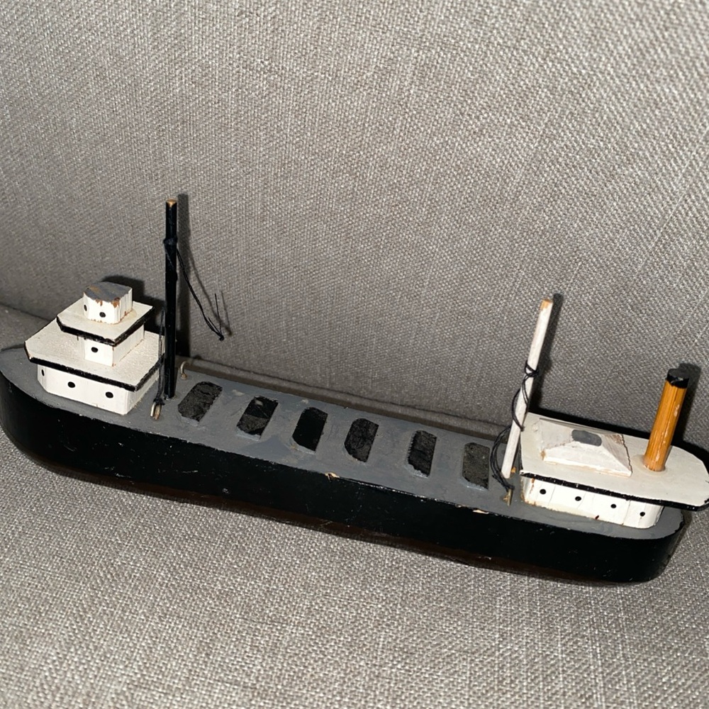 Vintage 7” Long Primitive Wood CARGO SHIP Boat Freight Liner Folk Art